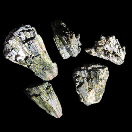 Epidote 5 floral crystal clusters 22-38mm 32.7g in sunlight - Rocks and Things Store