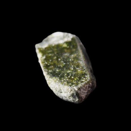 Magnetic Epidote irregular hexagon crystals 22-27mm 5-7g in sunlight - Rocks and Things Store