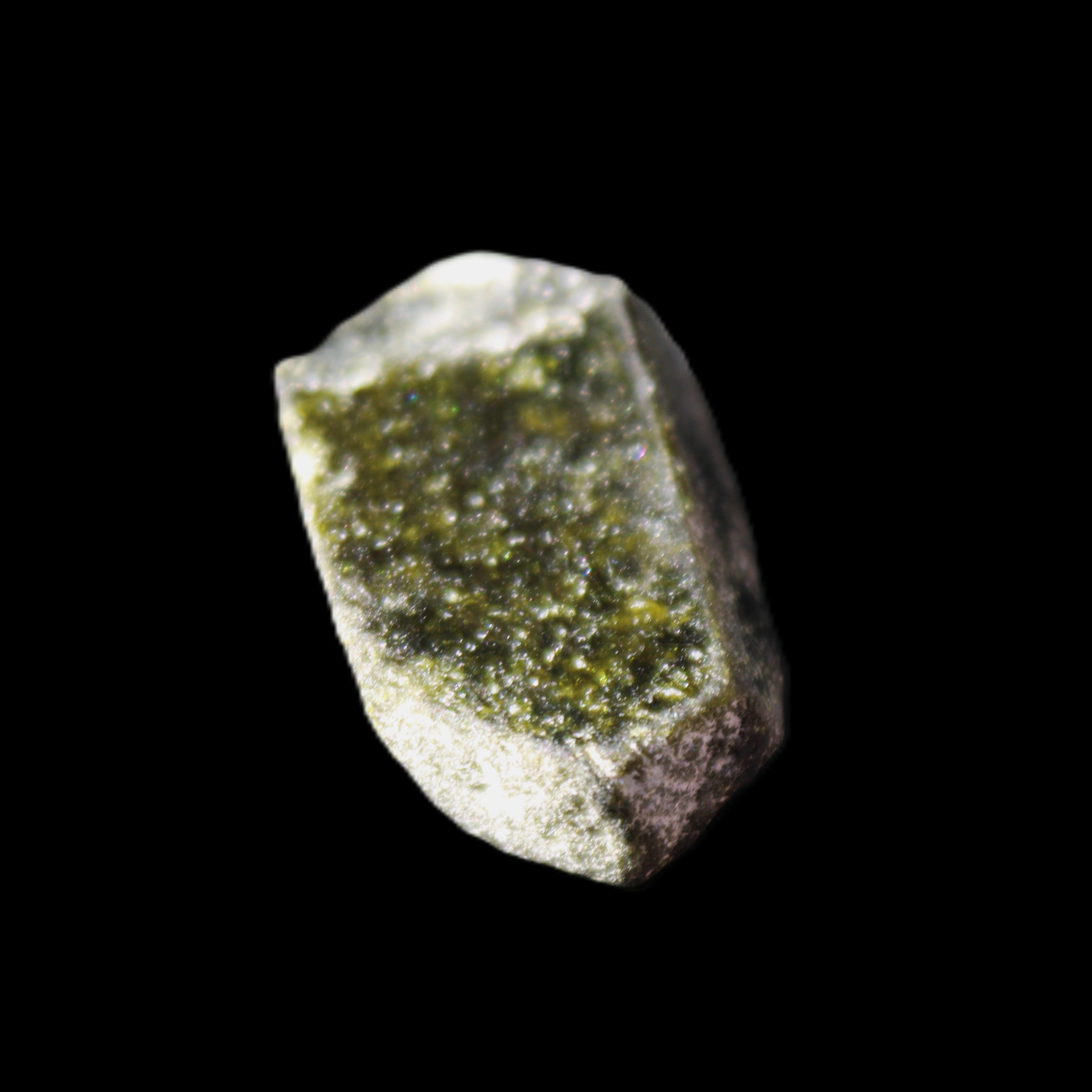 Magnetic Epidote irregular hexagon crystals 22-27mm 5-7g in sunlight - Rocks and Things Store
