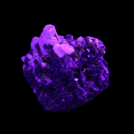 Red Zircon, Spessartine, Tourmaline on Epidote & Feldspar specimen 28*25*28mm 21g in UV light - Rocks and Things Store