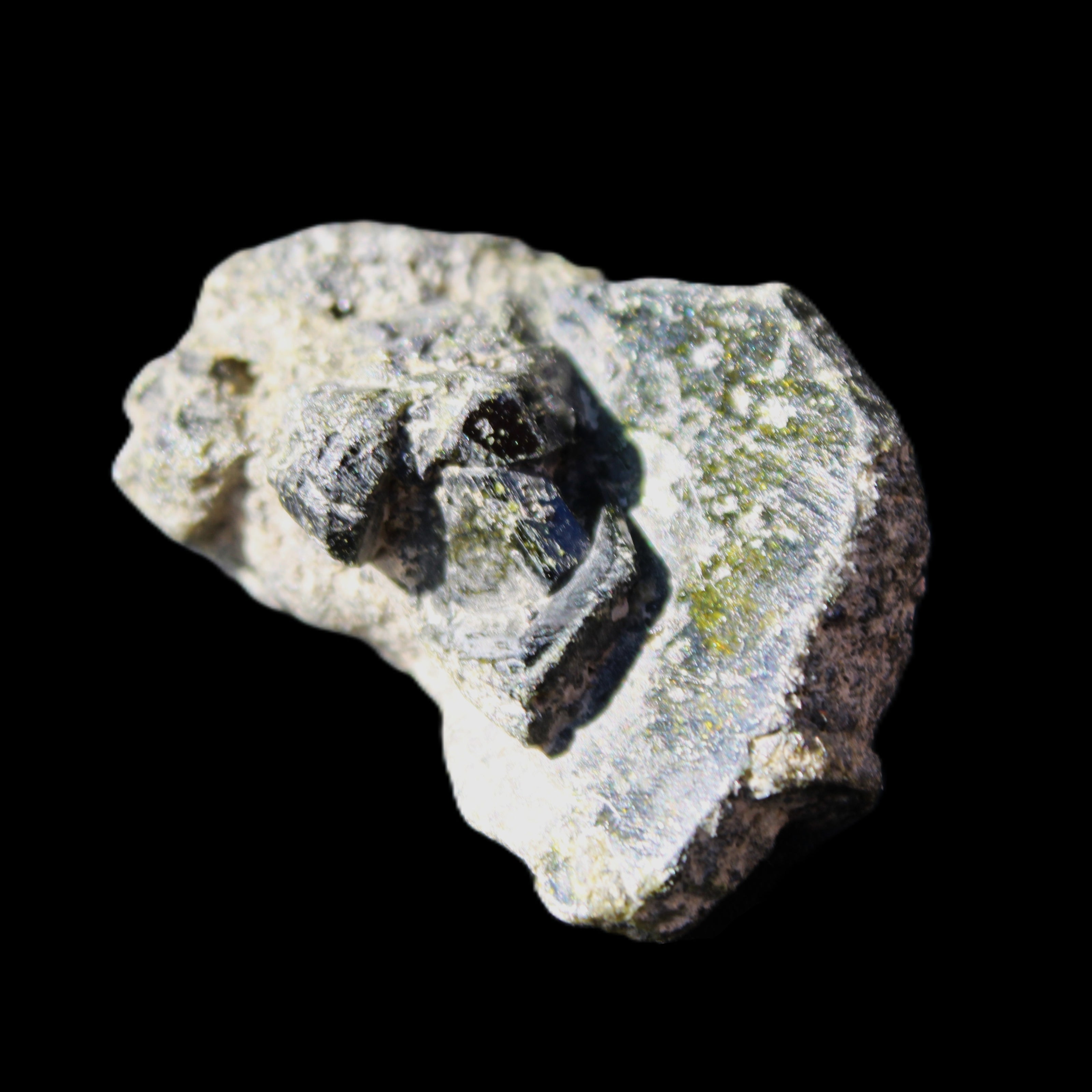 Magnetic Epidote irregular hexagon crystal cluster 37-42mm 30-36g in sunlight - Rocks and Things Store