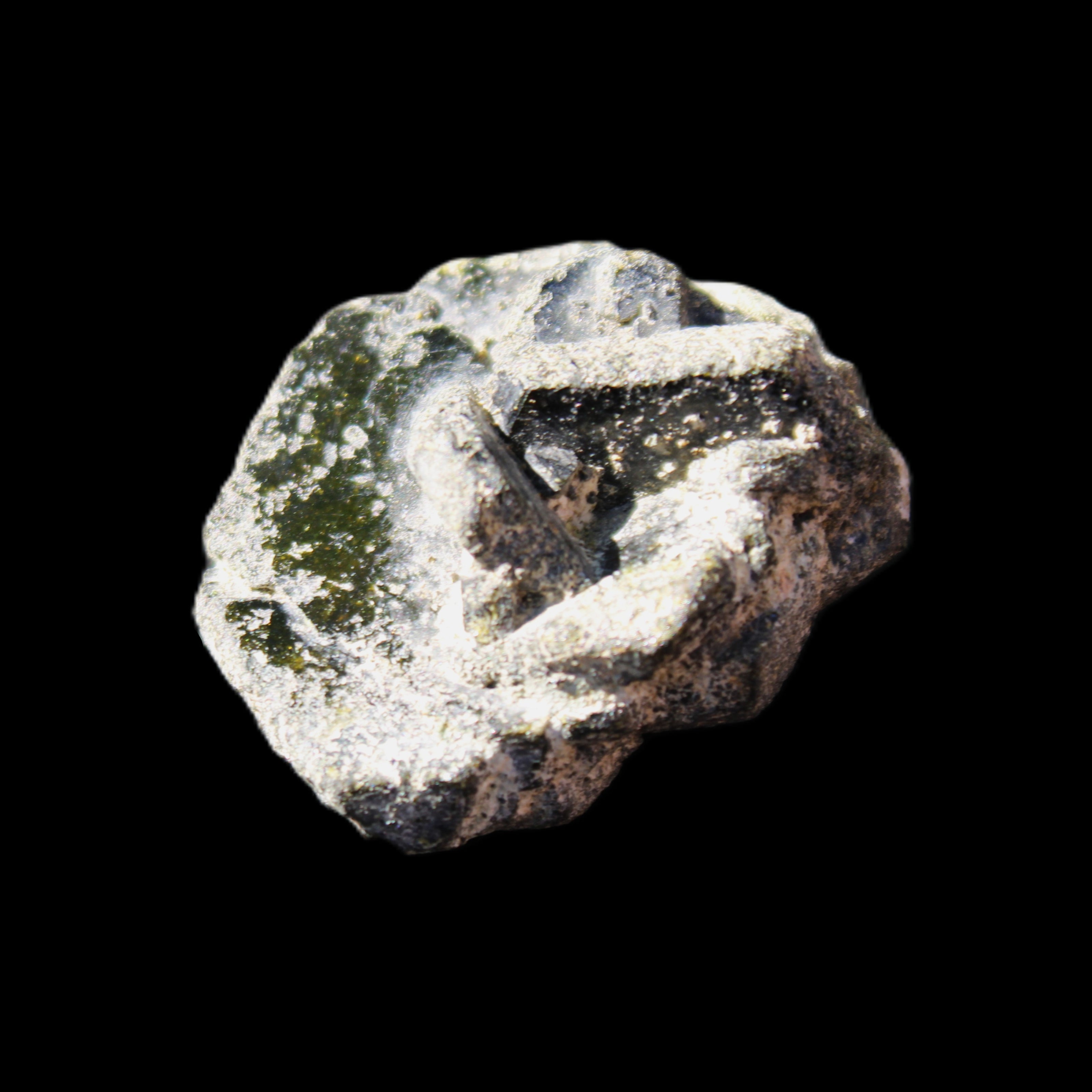 Magnetic Epidote irregular hexagon crystal cluster 37-42mm 30-36g in sunlight - Rocks and Things Store