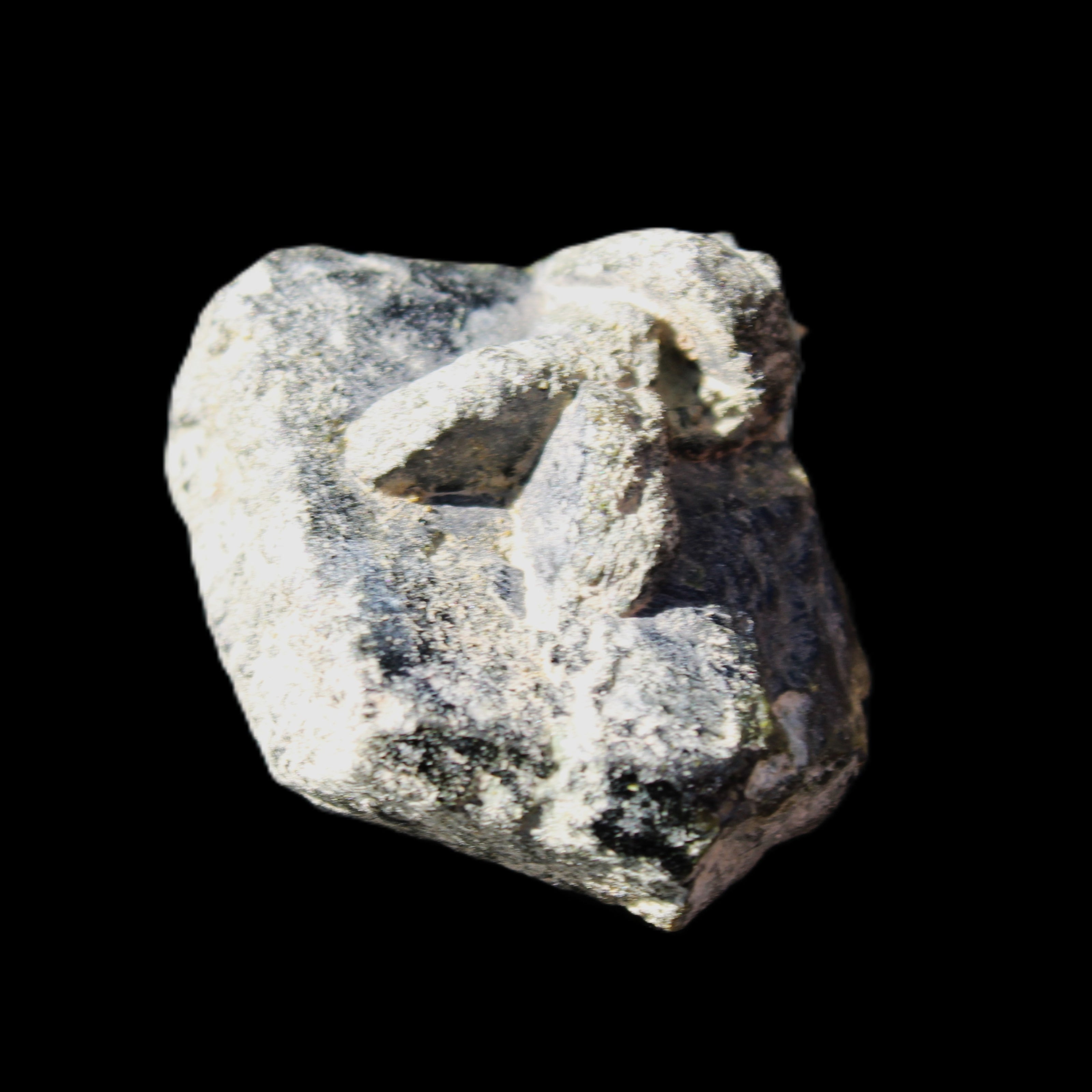 Magnetic Epidote irregular hexagon crystal cluster 37-42mm 30-36g in sunlight - Rocks and Things Store