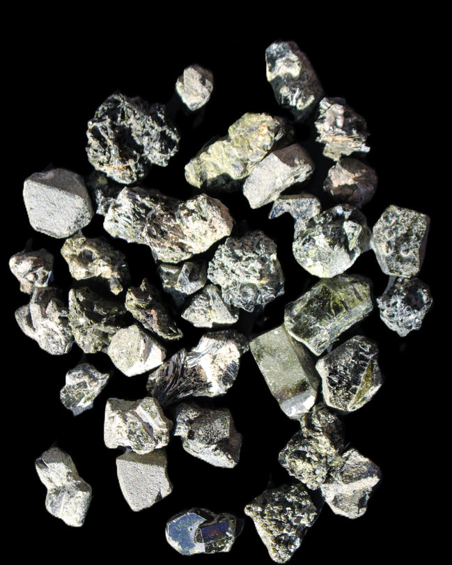 Magnetic Epidote floral, hexagonal & octahedral crystal clusters 490g WHOLESALE in sunlight - Rocks and Things Store