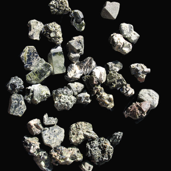 Magnetic Epidote floral, hexagonal & octahedral crystal clusters 490g WHOLESALE in sunlight - Rocks and Things Store