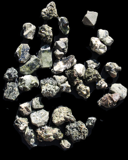 Magnetic Epidote floral, hexagonal & octahedral crystal clusters 490g WHOLESALE in sunlight - Rocks and Things Store