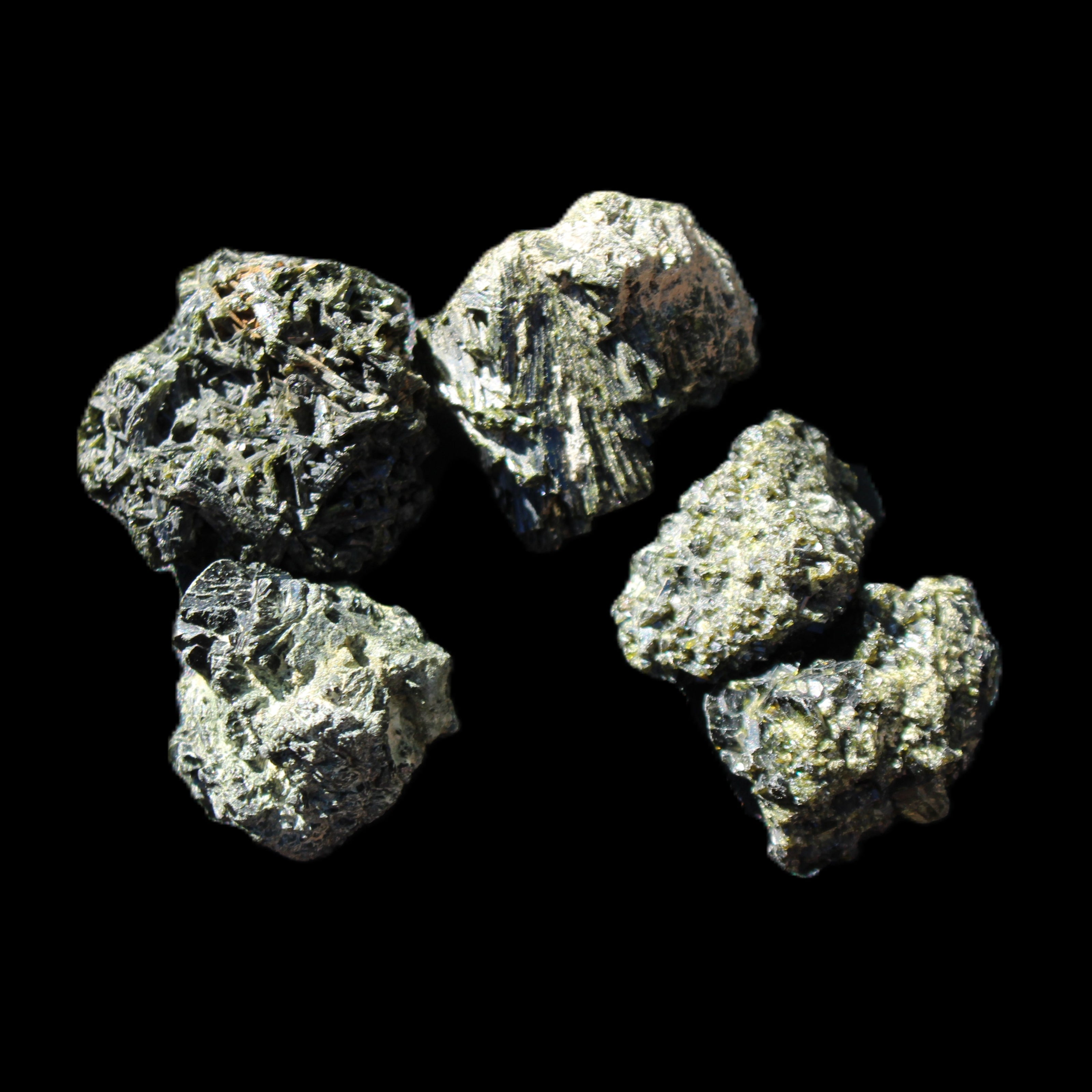 Magnetic Epidote floral, hexagonal & octahedral crystal clusters 490g WHOLESALE in sunlight - Rocks and Things Store