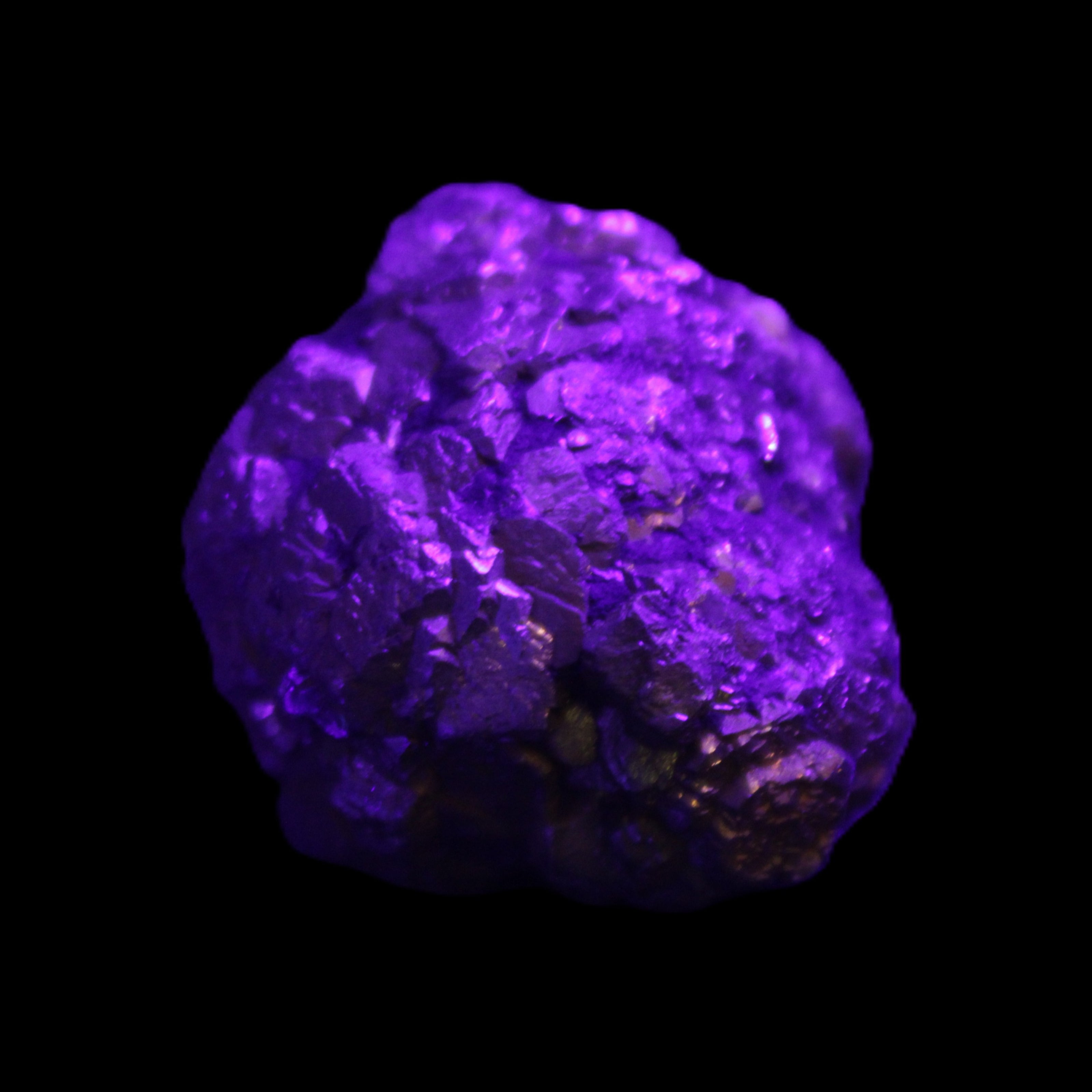 Chalcopyrite cluster from Pakistan 32*30*25mm 63.5g in sunlight - Rocks and Things Store