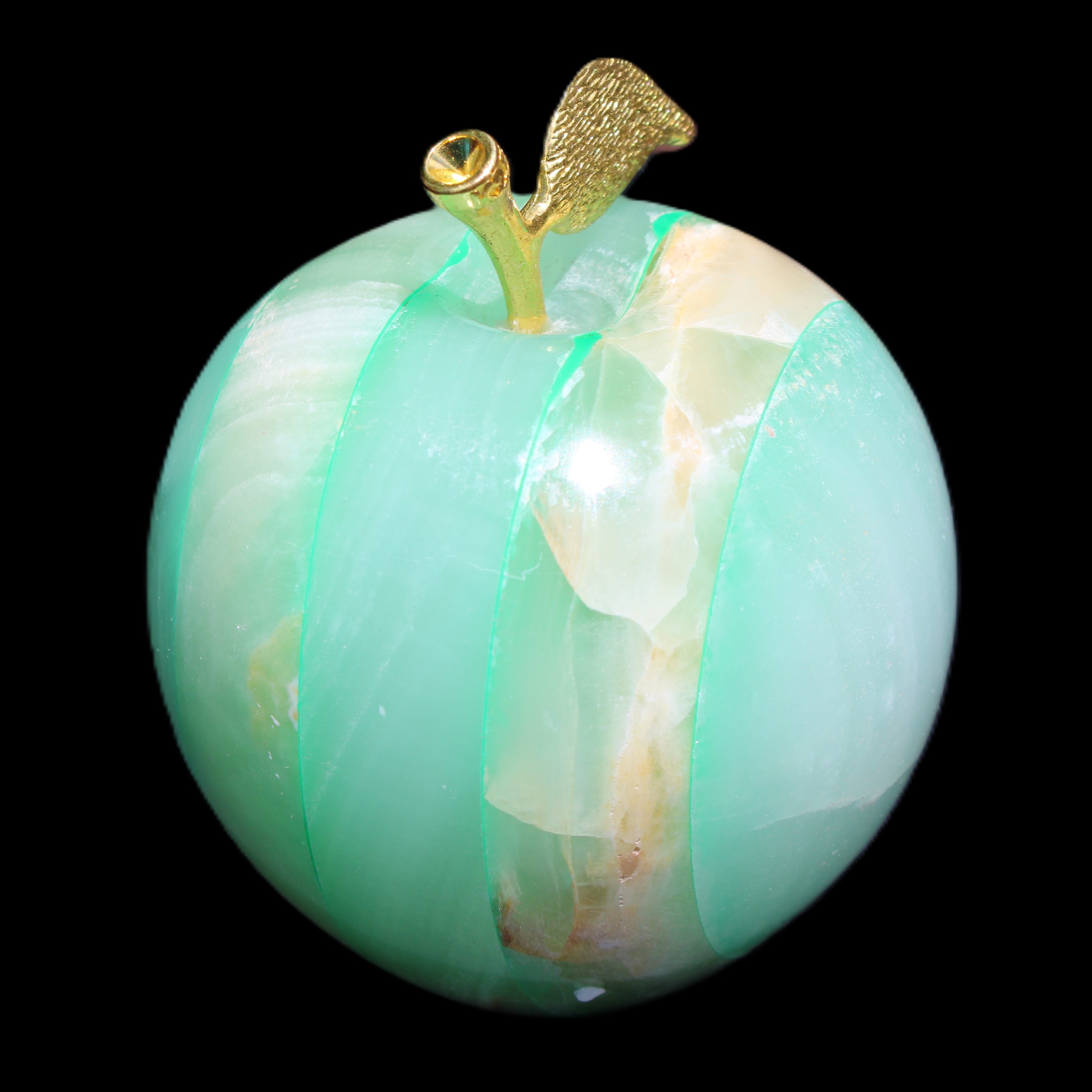 Granny Smith Afghan Jade Onyx Apple 62*75mm 414g in sunlight - Rocks and Things Store