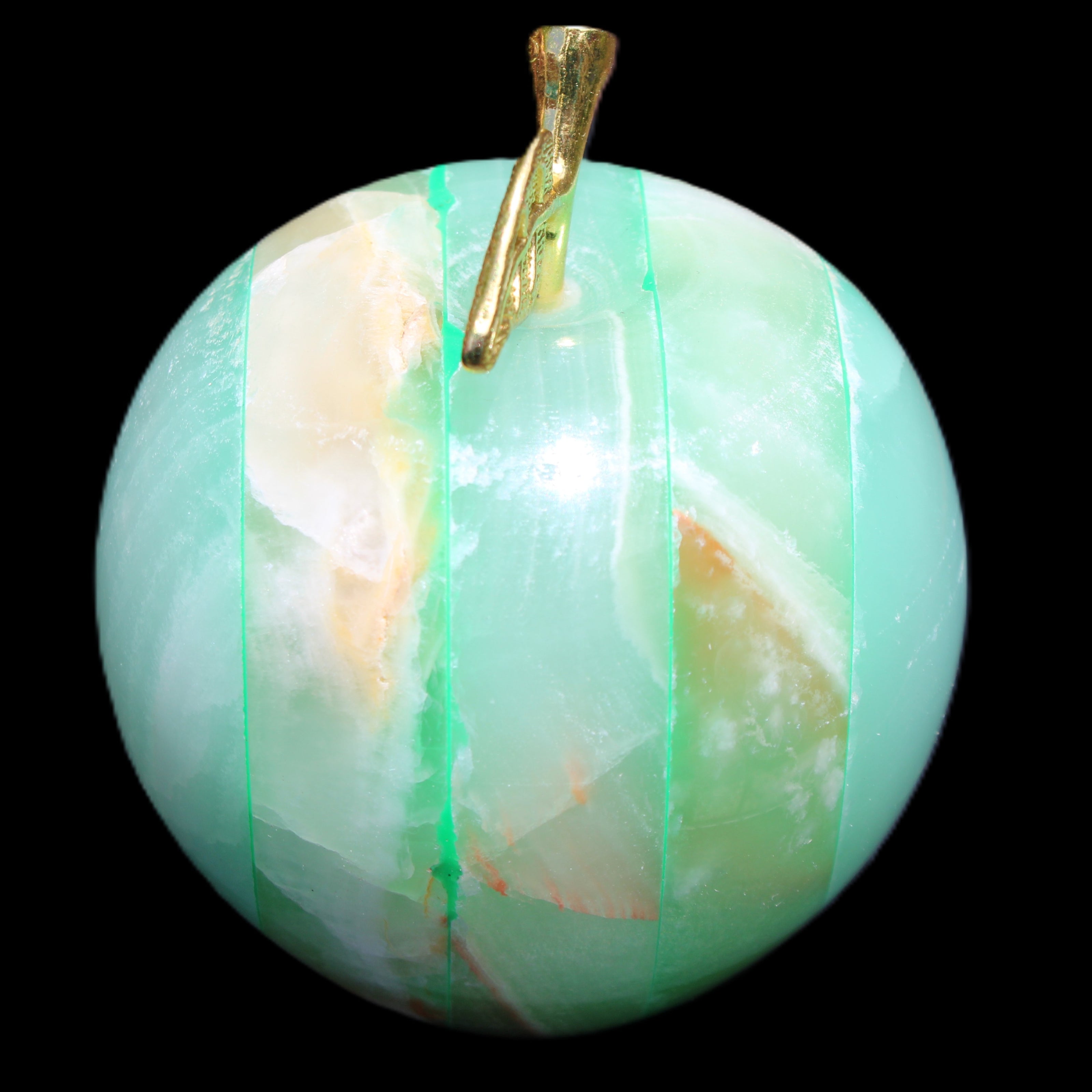Granny Smith Afghan Jade Onyx Apple 62*75mm 414g in sunlight - Rocks and Things Store