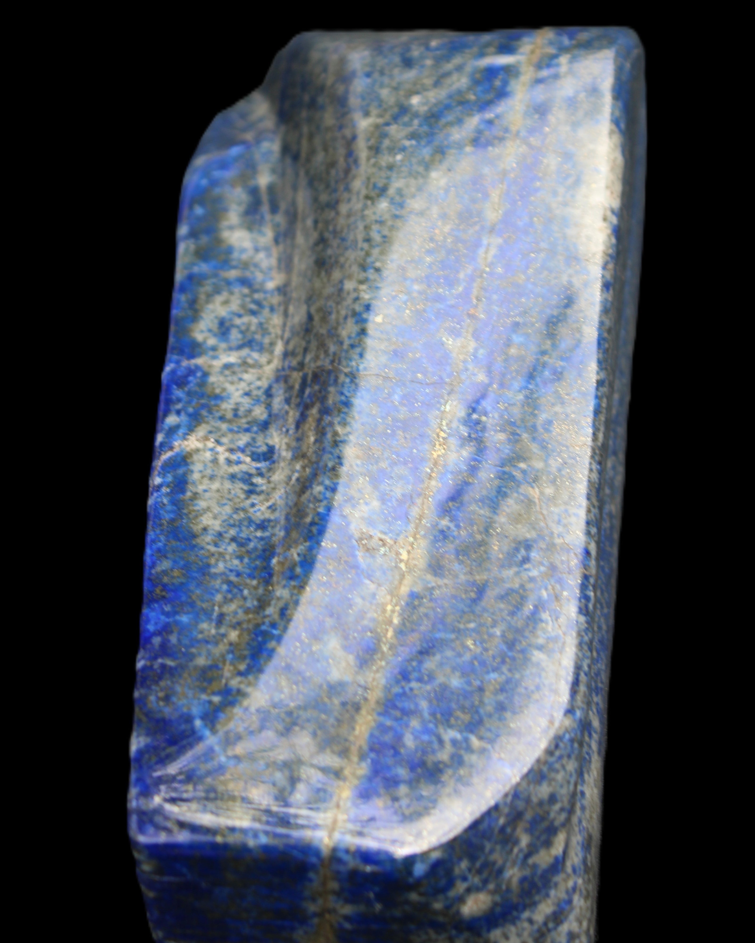Lapis Lazuli freeform 178*70*48mm 1282g in sunlight - Rocks and Things Store