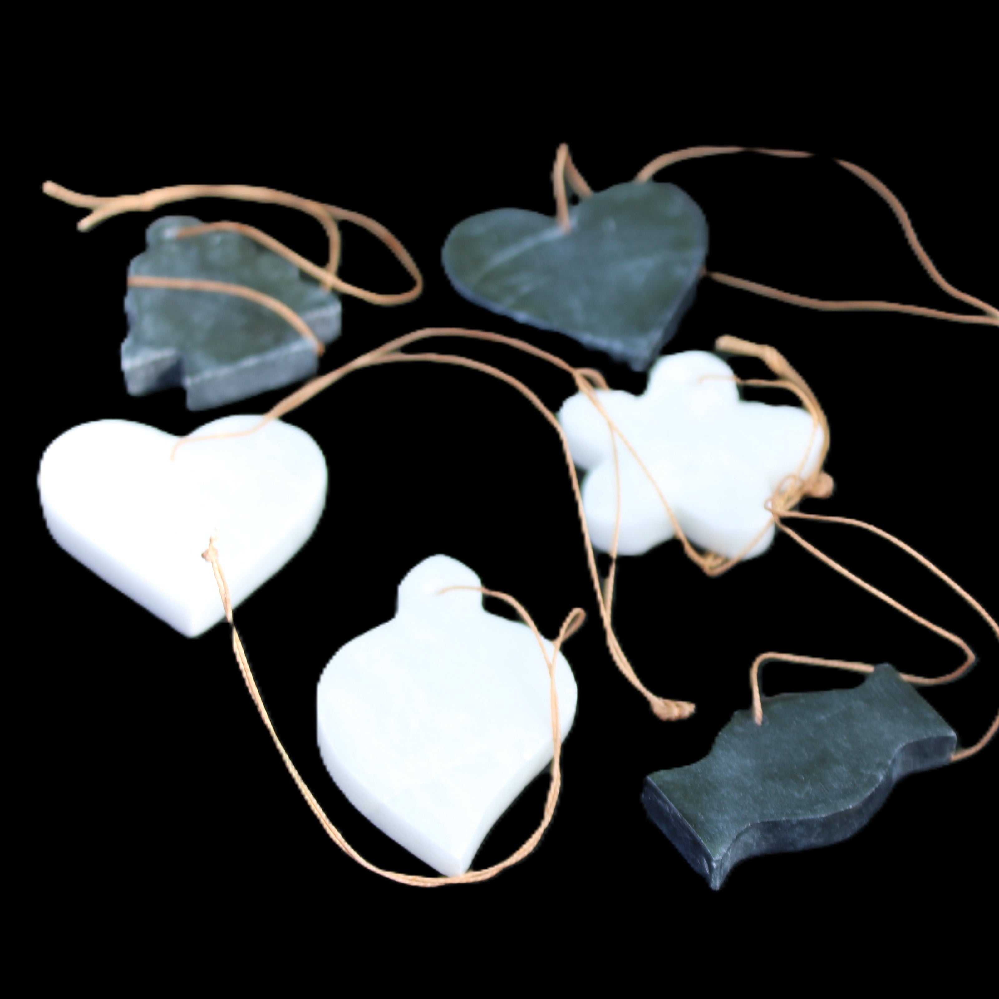 Christmas tree decoration shapes - 3 Black & 3 White Jade 38-48mm 100g in sunlight - Rocks and Things Store