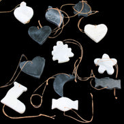 Christmas tree decoration shapes - 6 Black & 6 White Jade 34-38mm 170-190g in sunlight - Rocks and Things Store