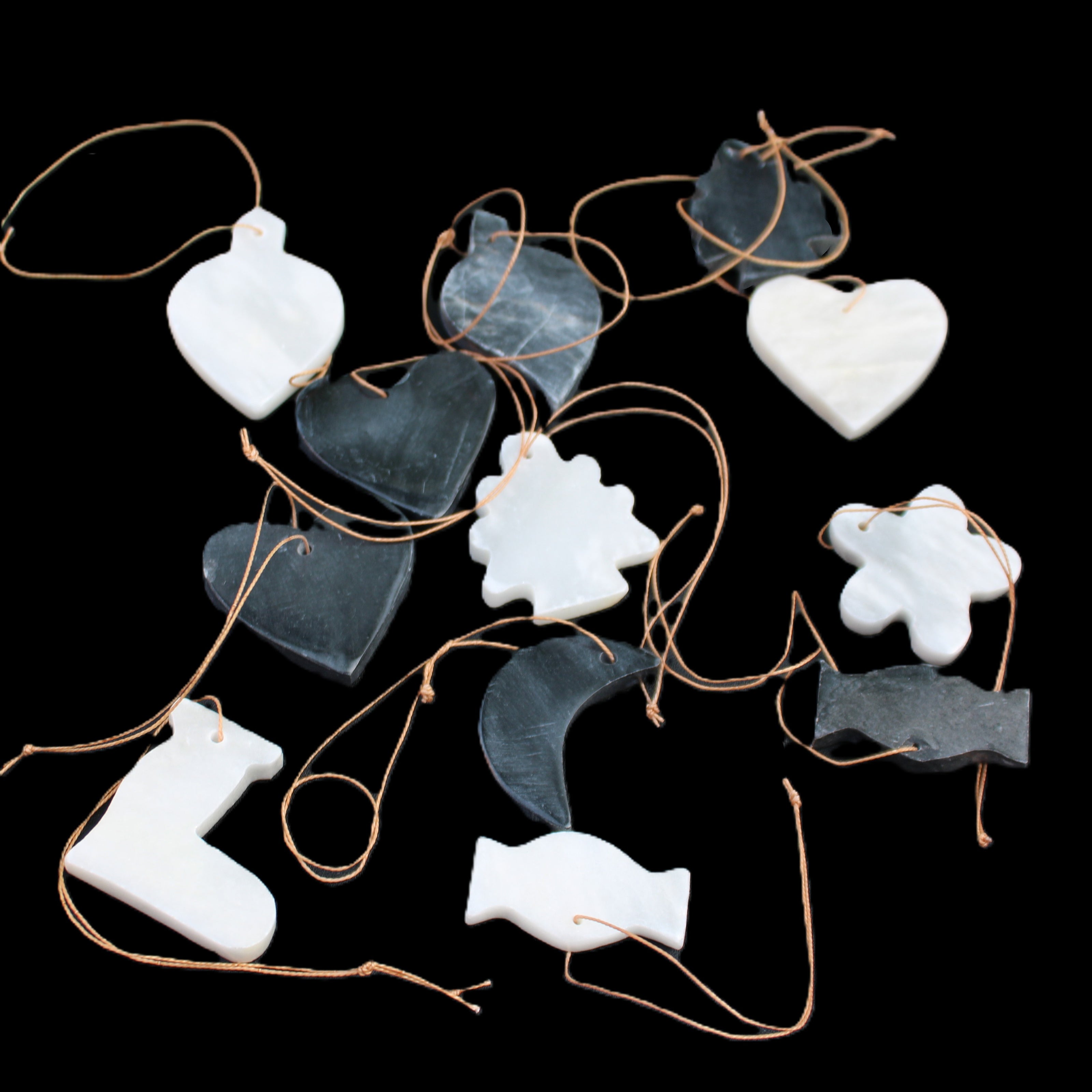 Christmas tree decoration shapes - 6 Black & 6 White Jade 34-38mm 170-190g in sunlight - Rocks and Things Store