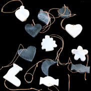 Christmas tree decoration shapes - 6 Black & 6 White Jade 34-38mm 170-190g in sunlight - Rocks and Things Store