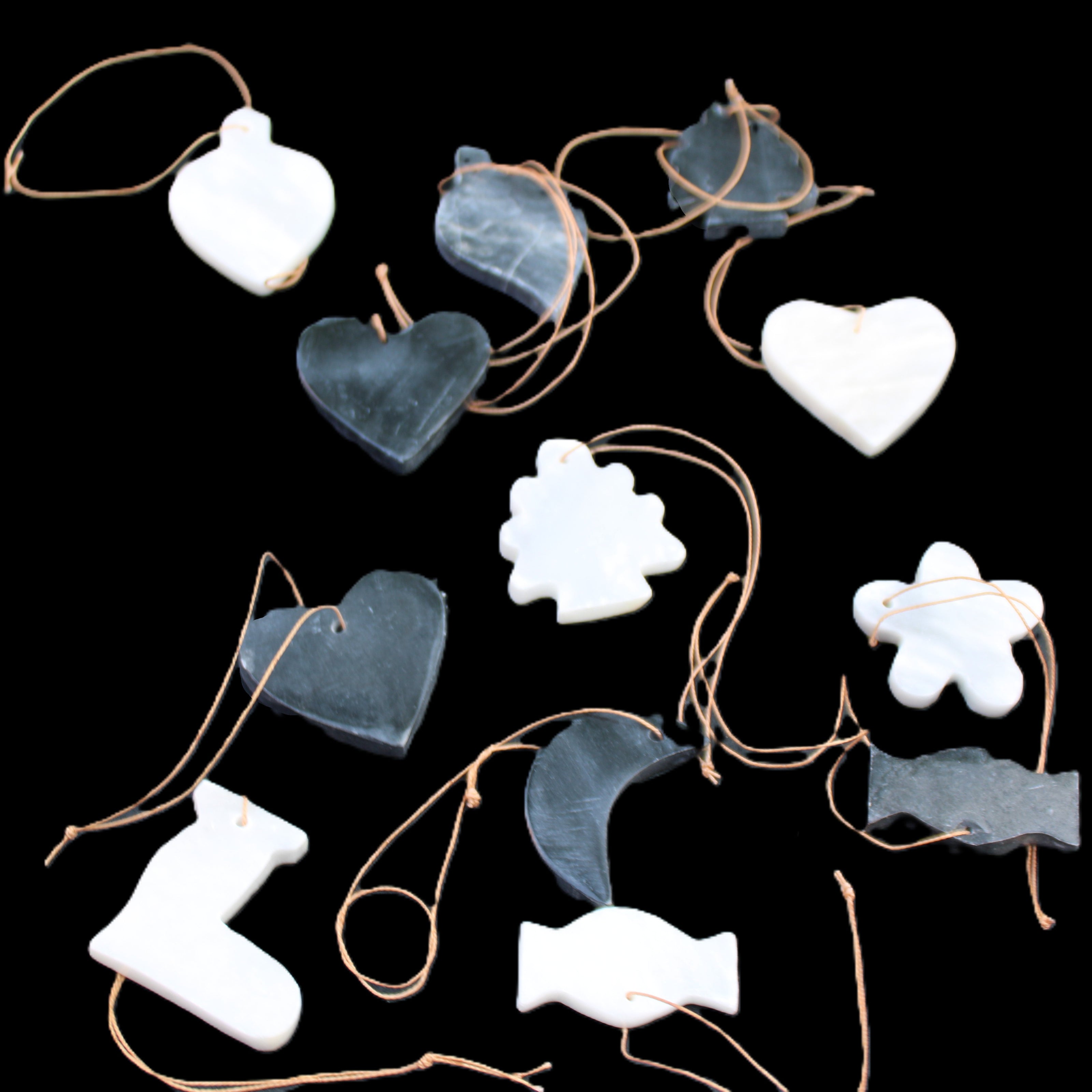 Christmas tree decoration shapes - 6 Black & 6 White Jade 34-38mm 170-190g in sunlight - Rocks and Things Store