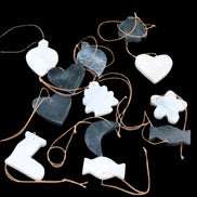 Christmas tree decoration shapes - 6 Black & 6 White Jade 34-38mm 170-190g in sunlight - Rocks and Things Store