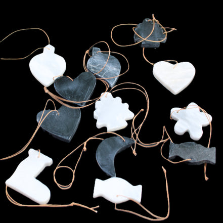 Christmas tree decoration shapes - 6 Black & 6 White Jade 34-38mm 170-190g in sunlight - Rocks and Things Store