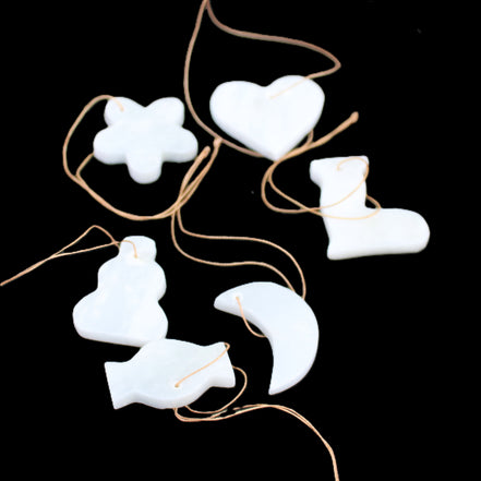 Christmas tree decoration shapes - 6 White Jade 38-48mm 80-90g in sunlight - Rocks and Things Store