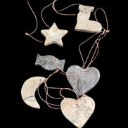 Christmas tree decoration shapes - 6 Fossil rock shapes 34-38mm 88g in sunlight - Rocks and Things Store