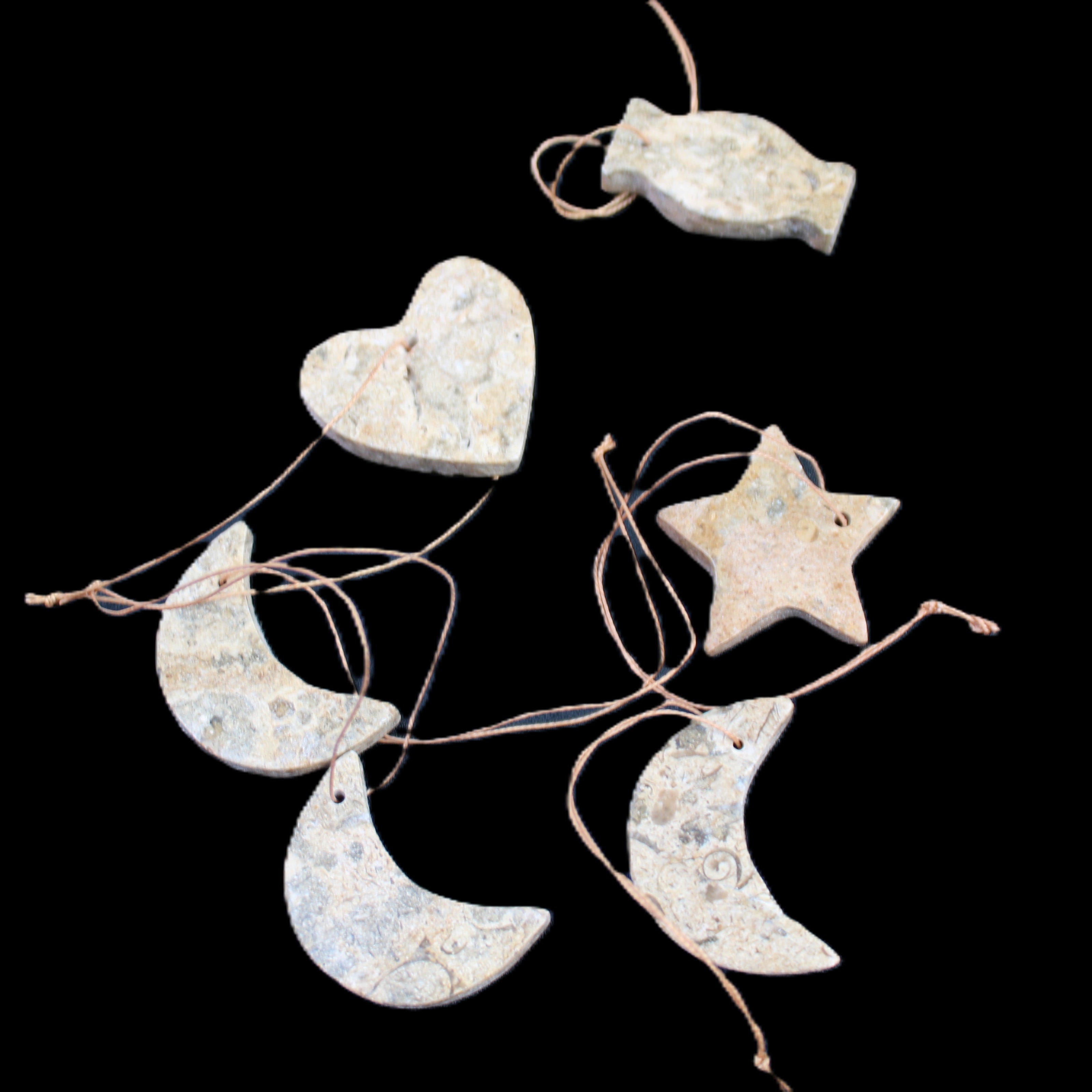 Christmas tree decoration shapes - 6 Fossil rock shapes 34-38mm 68g in sunlight - Rocks and Things Store