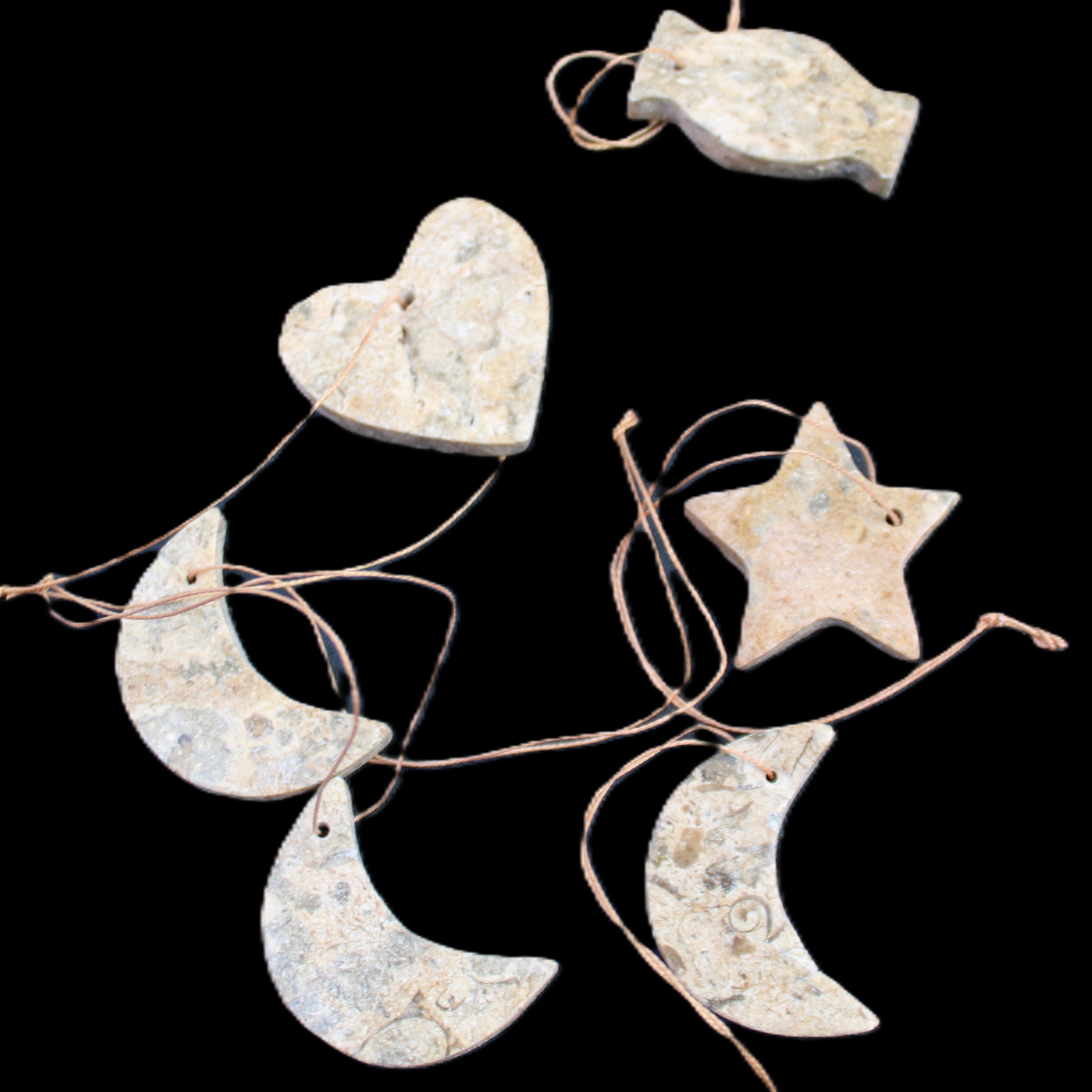 Christmas tree decoration shapes - 6 Fossil rock shapes 34-38mm 68g in sunlight - Rocks and Things Store