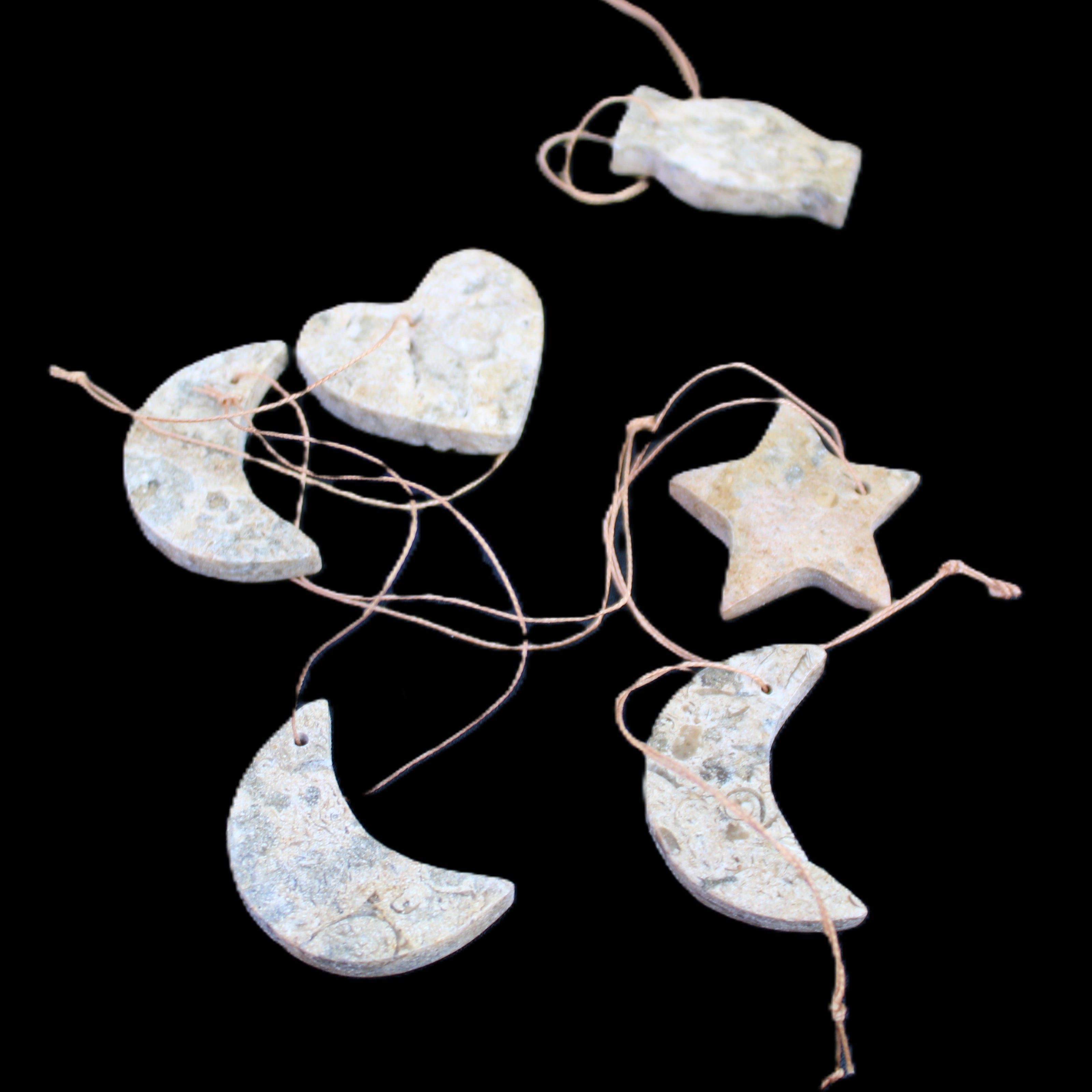 Christmas tree decoration shapes - 6 Fossil rock shapes 34-38mm 68g in sunlight - Rocks and Things Store