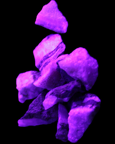 Pink Aragonite 9 small stones 23-35mm 77g in UV light - Rocks and Things Store