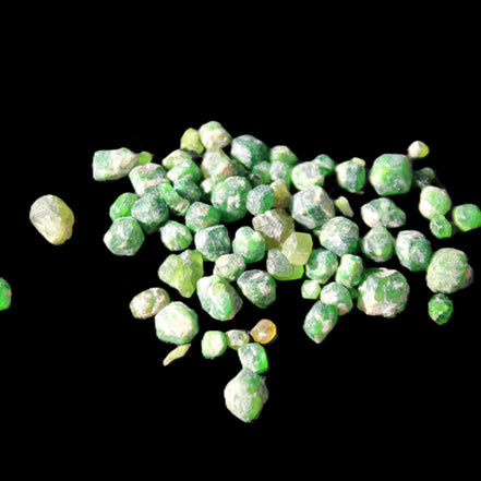 Green Garnets from Pakistan approx. 20-60 tiny crystals 10g in sunlight - Rocks and Things Store