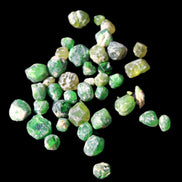 Green Garnets from Pakistan approx. 20-60 tiny crystals 10g in sunlight - Rocks and Things Store