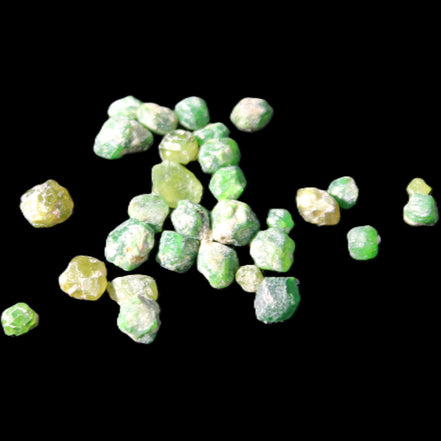 Green Garnets from Pakistan approx. 20-60 tiny crystals 10g in sunlight - Rocks and Things Store