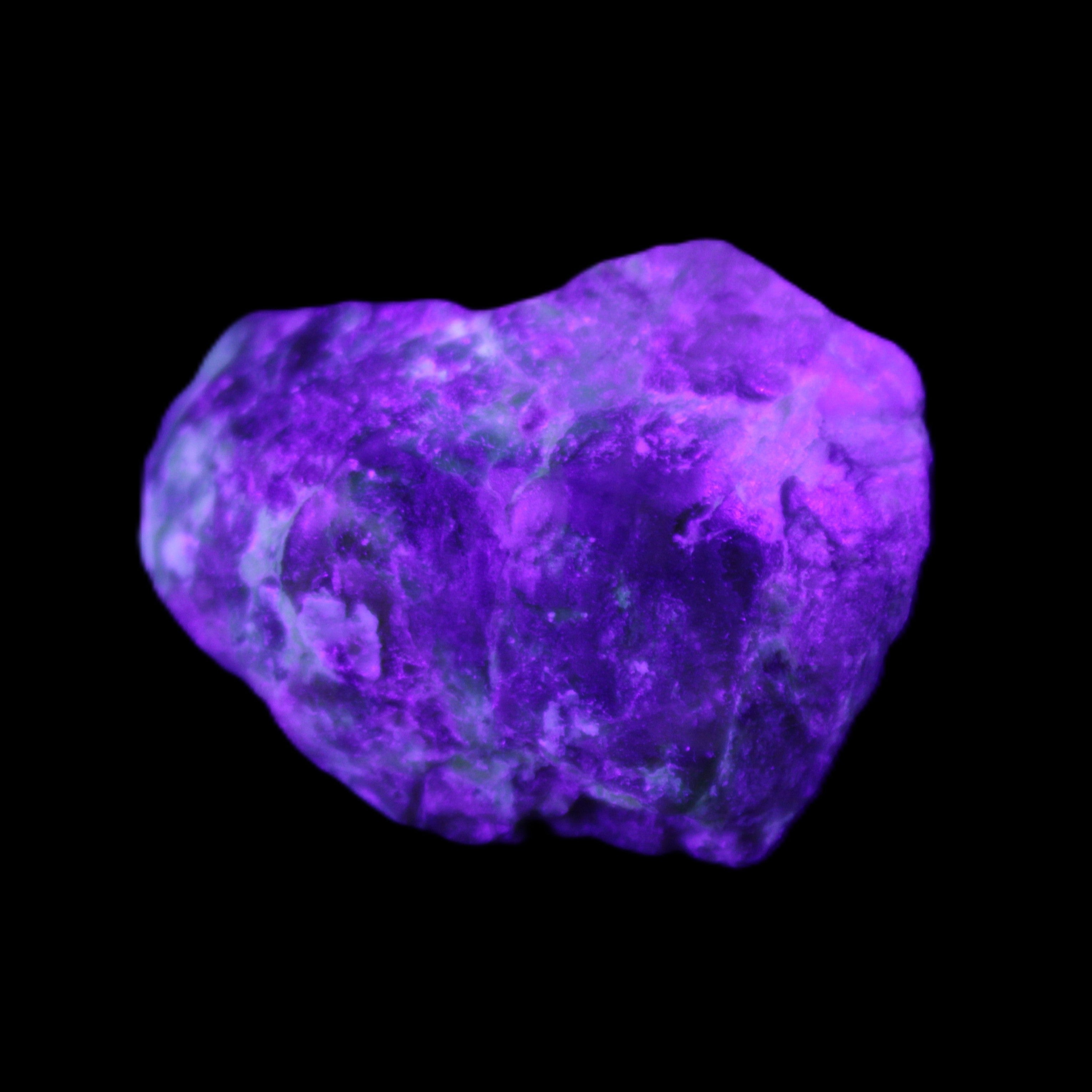 Green Garnet from Pakistan 26*20*14mm crystal 14.4g in UV light - Rocks and Things Store