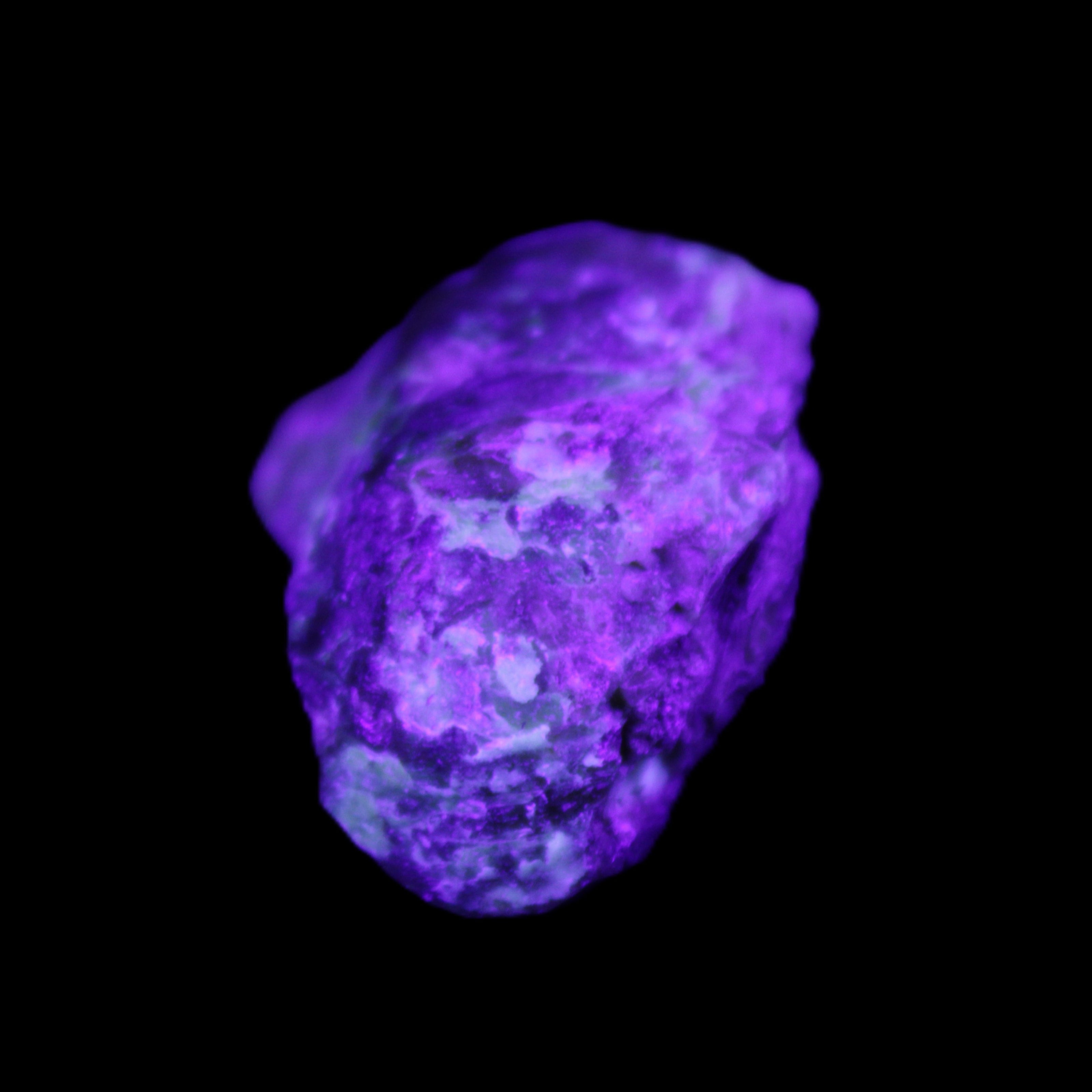 Green Garnet from Pakistan 26*20*14mm crystal 14.4g in UV light - Rocks and Things Store