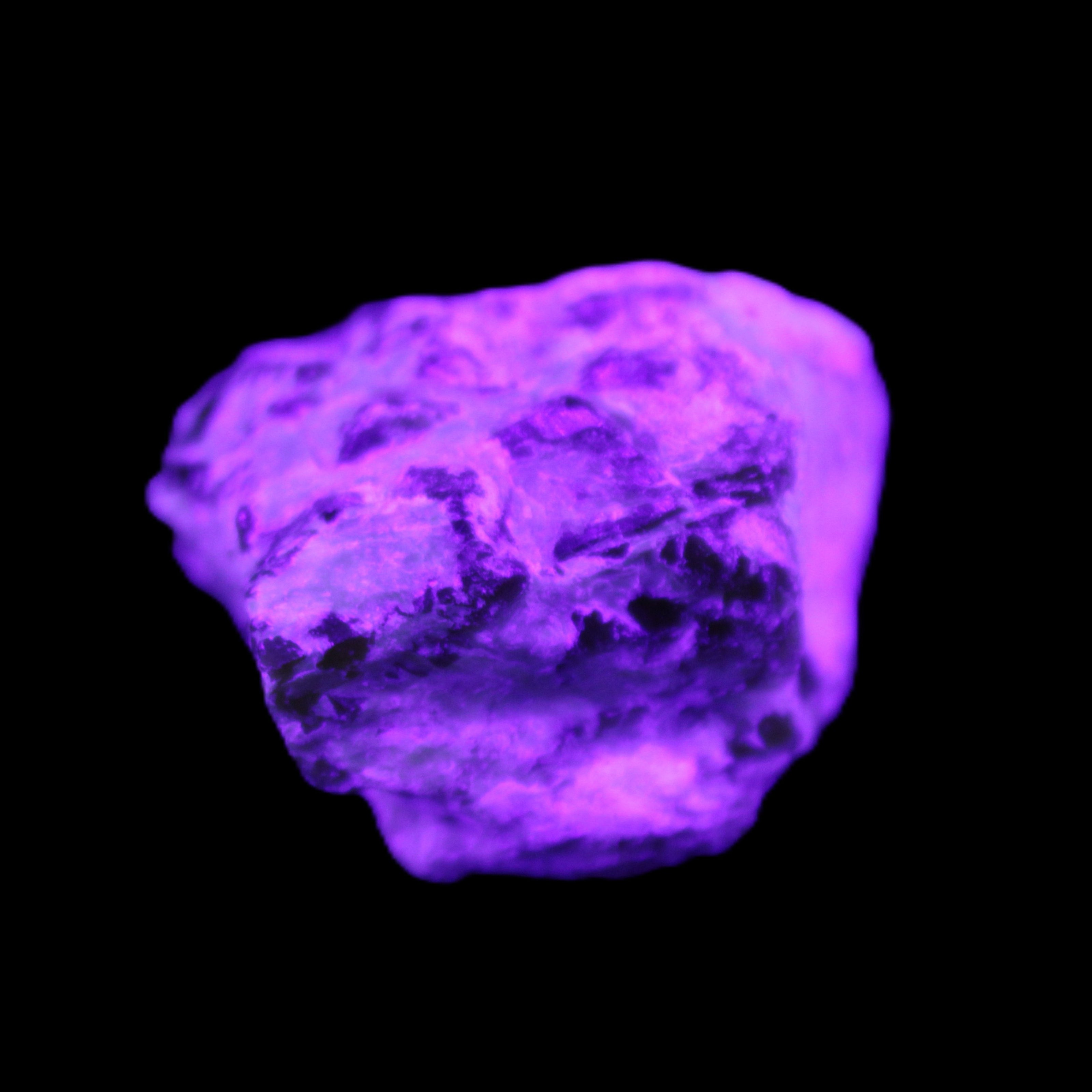 Green Garnet from Pakistan 30*22*16mm crystal 20g in UV light - Rocks and Things Store