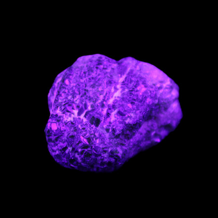 Green Garnet from Pakistan 20*22*15mm crystal 14.6g in UV light - Rocks and Things Store
