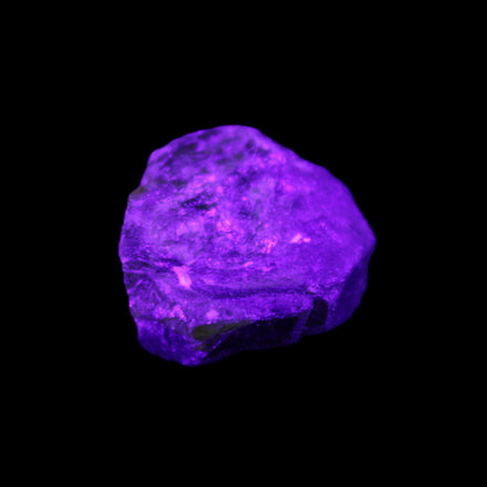 Green Garnet from Pakistan 22*20*11mm crystal 14.2g in UV light - Rocks and Things Store