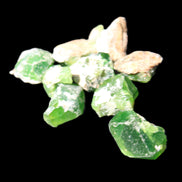 Green Garnet from Pakistan 10 tiny crystals 14.3g in sunlight - Rocks and Things Store