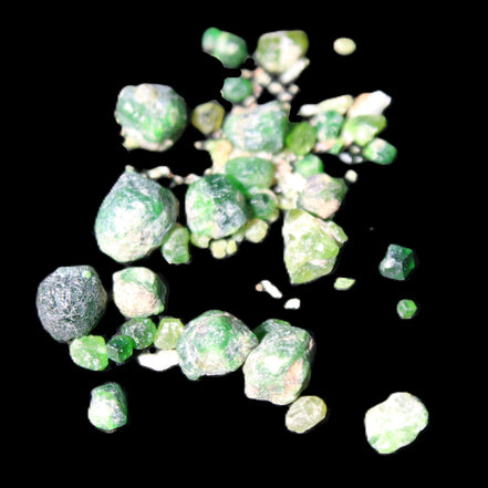 Green Garnet from Pakistan 26 tiny crystals 6.9g in sunlight - Rocks and Things Store