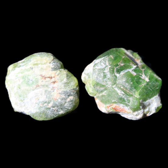 Green Garnet from Pakistan 2 crystals 20/22mm 11.5g in sunlight - Rocks and Things Store