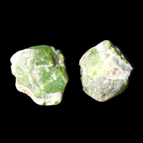 Green Garnet from Pakistan 2 crystals 20/22mm 11.5g in sunlight - Rocks and Things Store