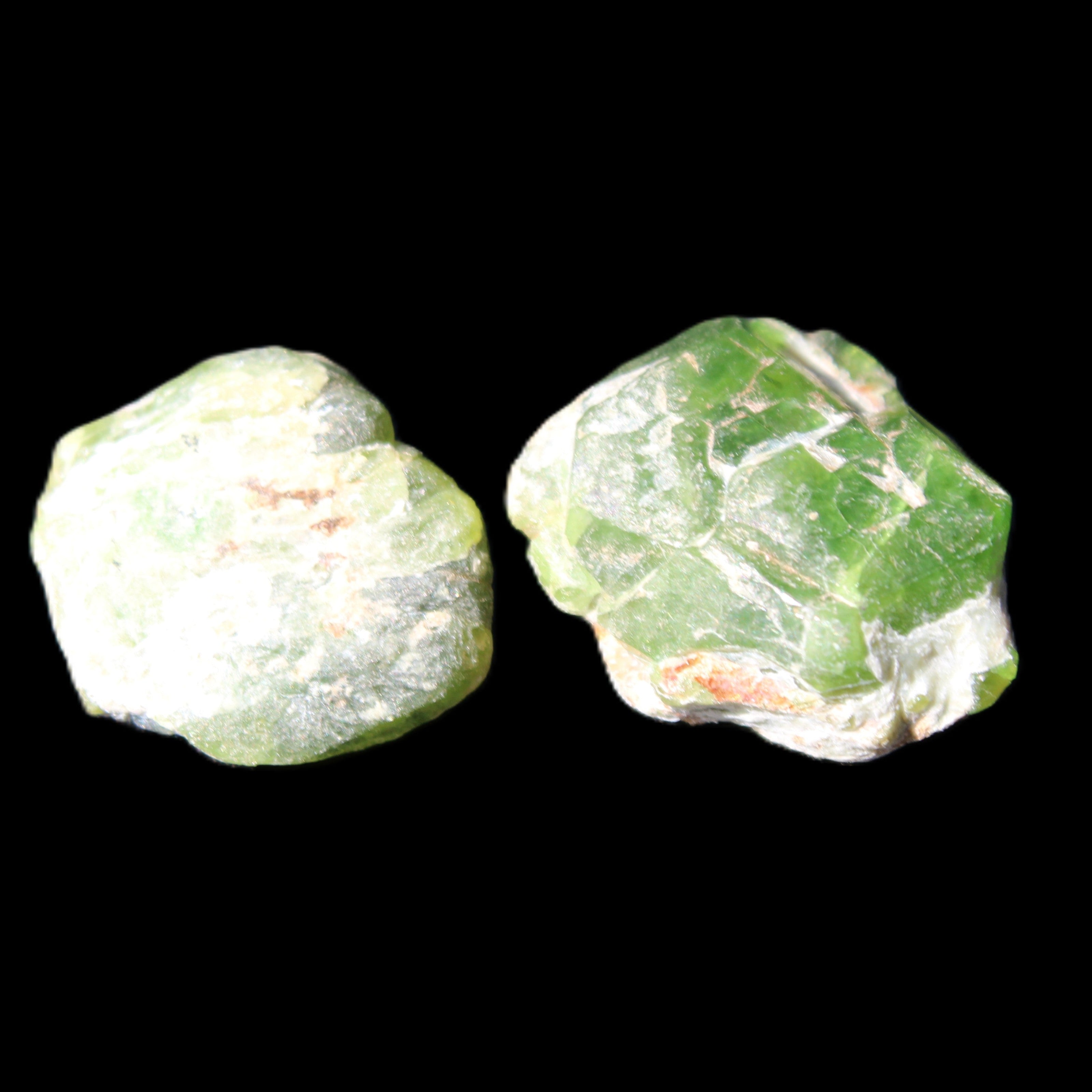 Green Garnet from Pakistan 2 crystals 20/22mm 11.5g in sunlight - Rocks and Things Store