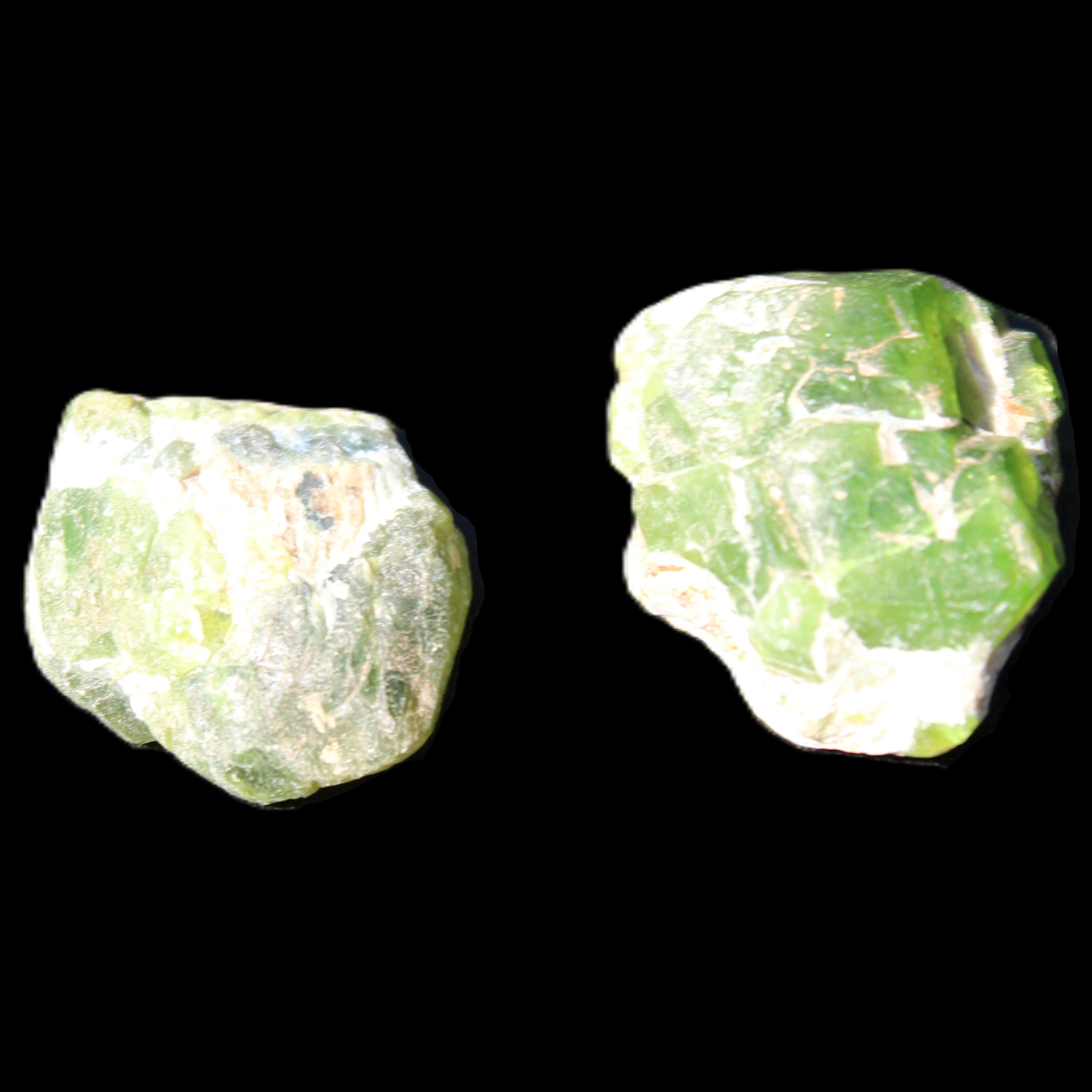 Green Garnet from Pakistan 2 crystals 20/22mm 11.5g in sunlight - Rocks and Things Store