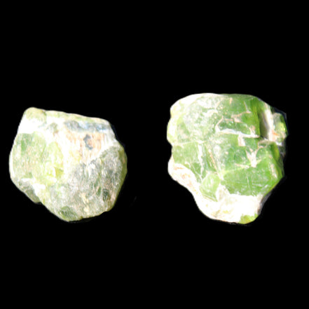 Green Garnet from Pakistan 2 crystals 20/22mm 11.5g in sunlight - Rocks and Things Store