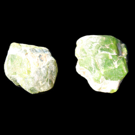 Green Garnet from Pakistan 2 crystals 20/22mm 11.5g in sunlight - Rocks and Things Store