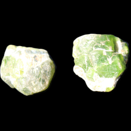 Green Garnet from Pakistan 2 crystals 20/22mm 11.5g in sunlight - Rocks and Things Store