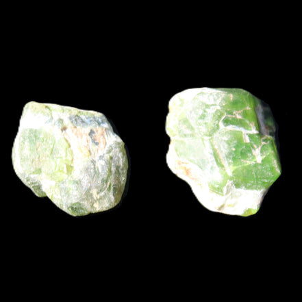 Green Garnet from Pakistan 2 crystals 20/22mm 11.5g in sunlight - Rocks and Things Store