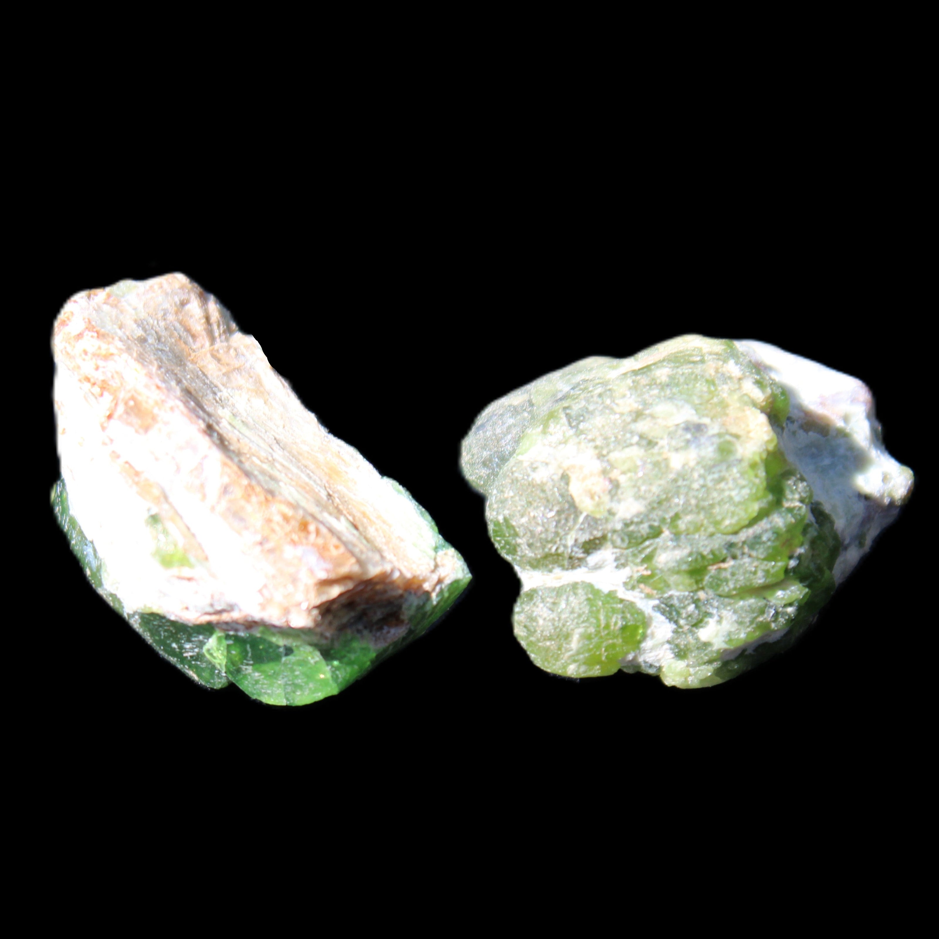 Green Garnet from Pakistan 2 crystals 20mm 12.1g in sunlight - Rocks and Things Store