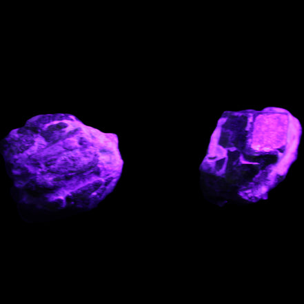 Green Garnet from Pakistan 2 crystals 20mm 12.1g in UV light - Rocks and Things Store