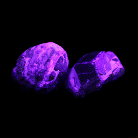Green Garnet from Pakistan 2 crystals 20mm 12.1g in UV light - Rocks and Things Store