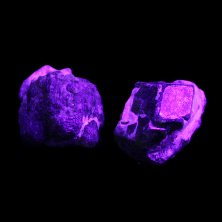Green Garnet from Pakistan 2 crystals 20mm 12.1g in UV light - Rocks and Things Store